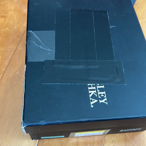 Badgley Mischka Kiara Embellished Peep-toe Pump Ivory 6.5 - Picture 12 of 12